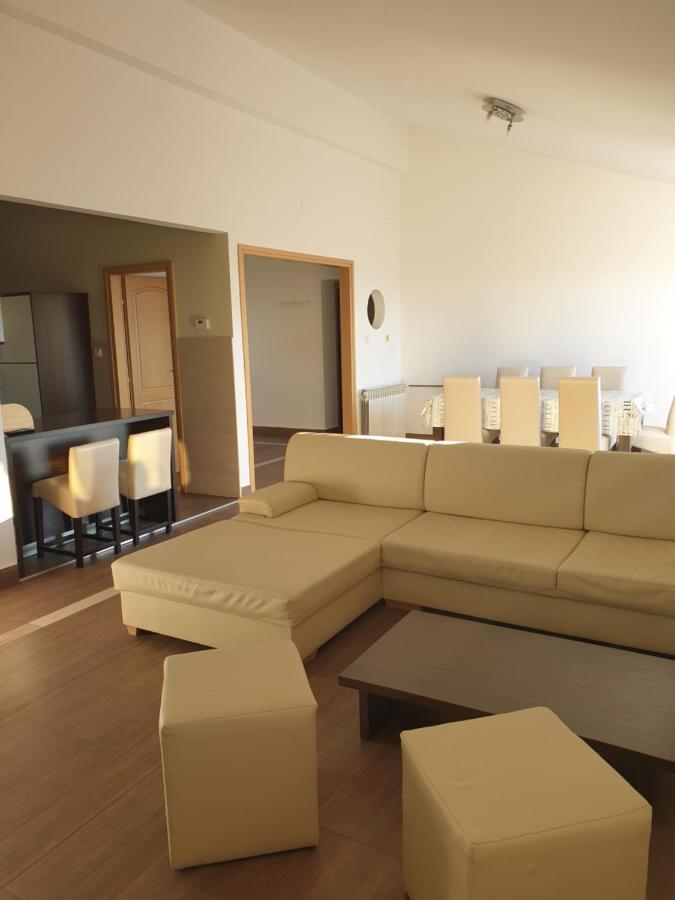 Apartments Seafront Villa Pula Exterior foto